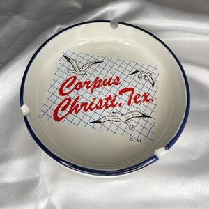 VTG CNI ashtray from Corpus Christi, Tex. w/ seagulls graphics 6” diameter